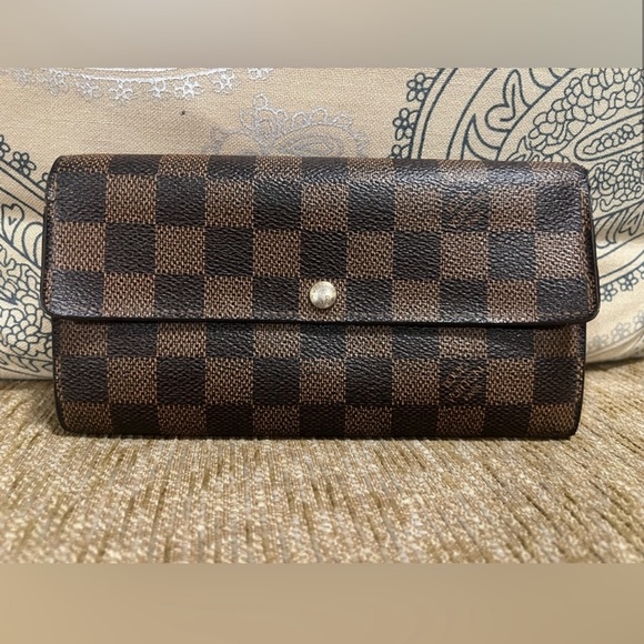 Louis Vuitton Handbags - Louis Vuitton Damier Ebene